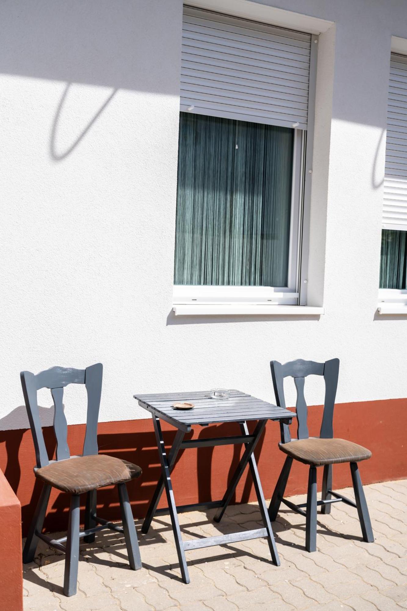Winestone Corner Apartment Debrecen Esterno foto