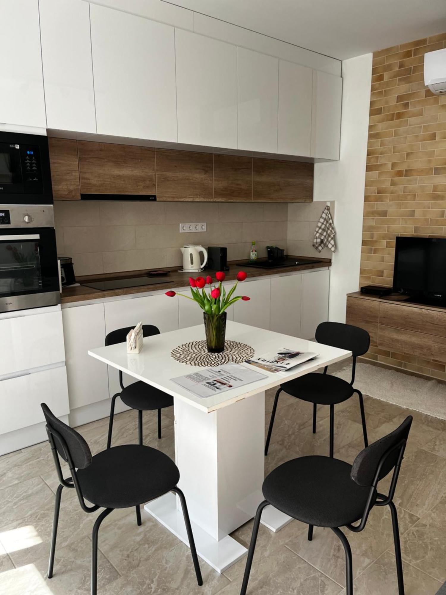 Winestone Corner Apartment Debrecen Esterno foto